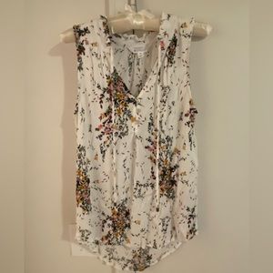 Women’s floral top